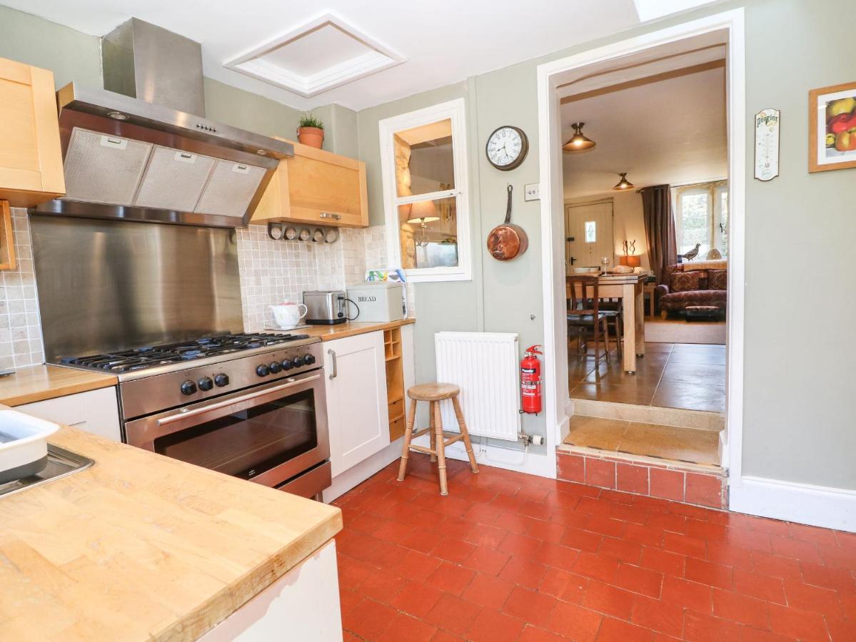 Green Pump Cottage Блоклі Екстер'єр фото
